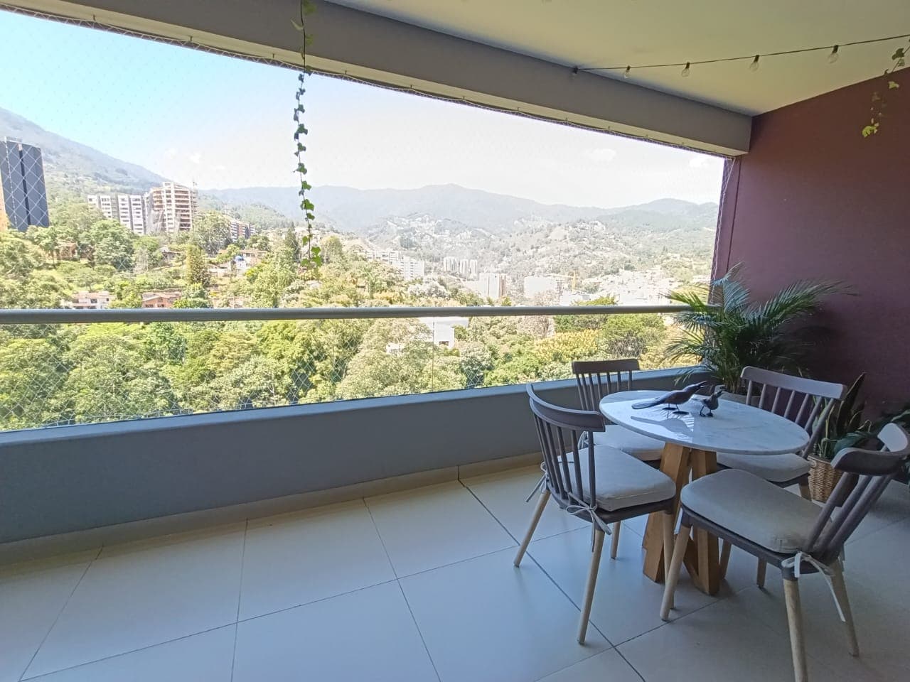 Apartamento en arriendo en Loma De Las Brujas, Envigado — foto 1 de 19