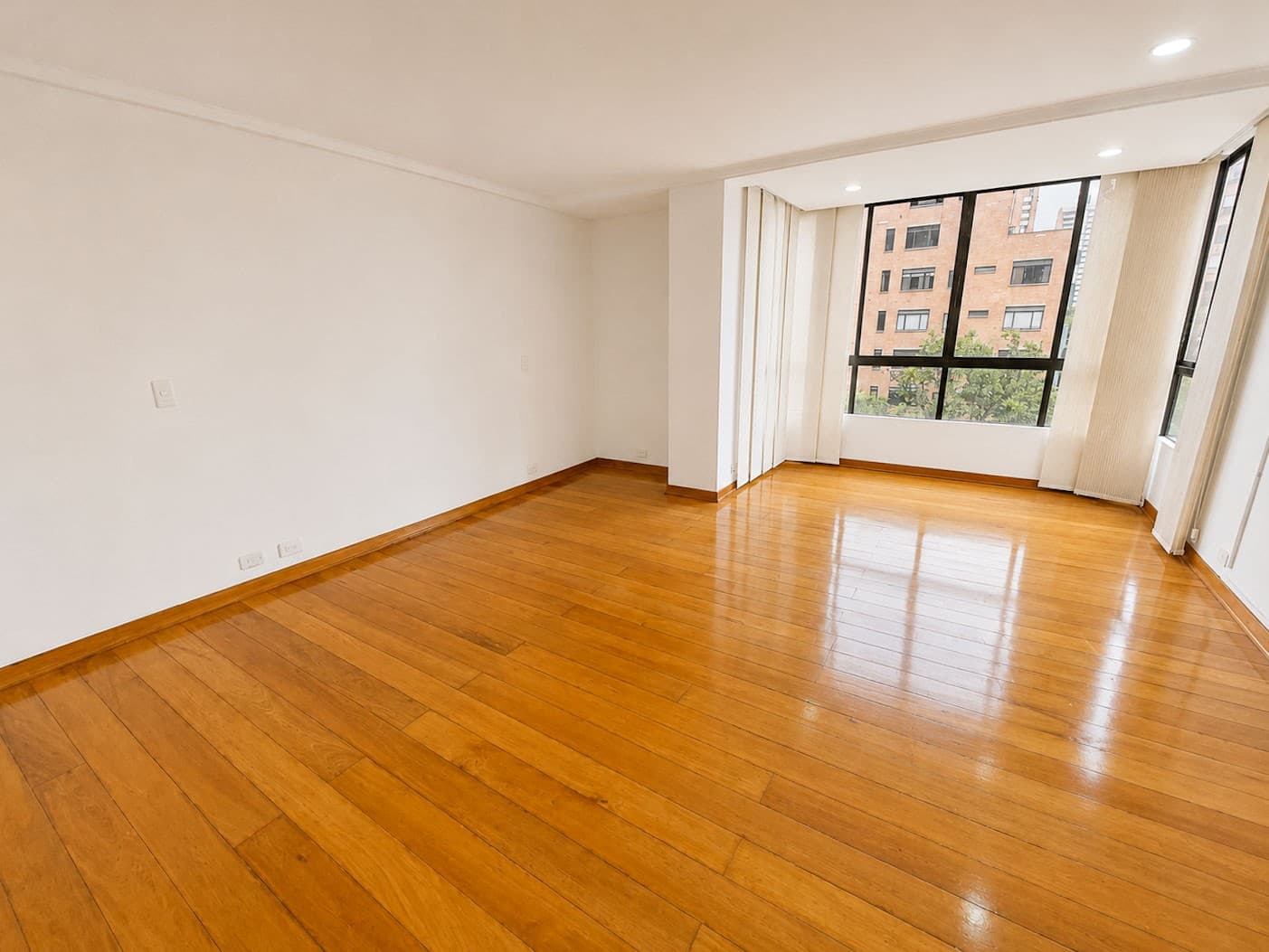 Apartamento en arriendo en Alejandría, El Poblado, Medellín — foto 1 de 20