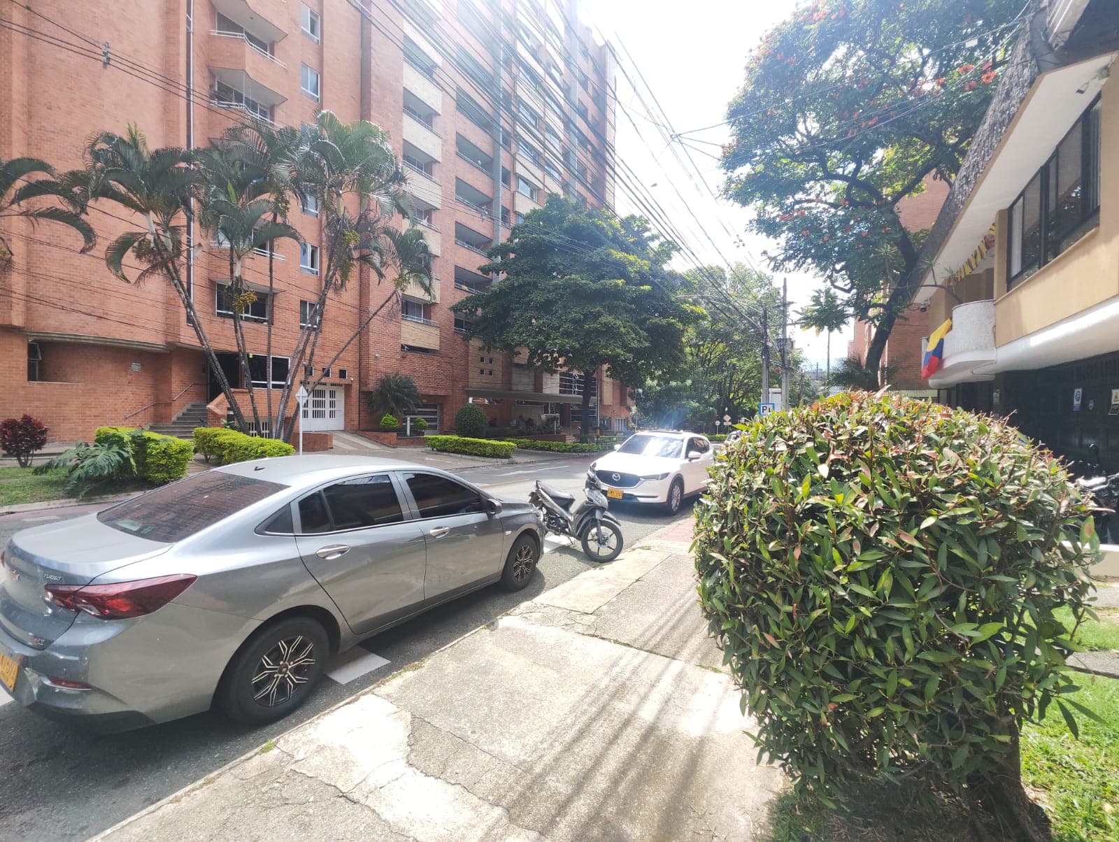 Casa Comercial en arriendo en Laureles, Medellín — foto 2 de 20