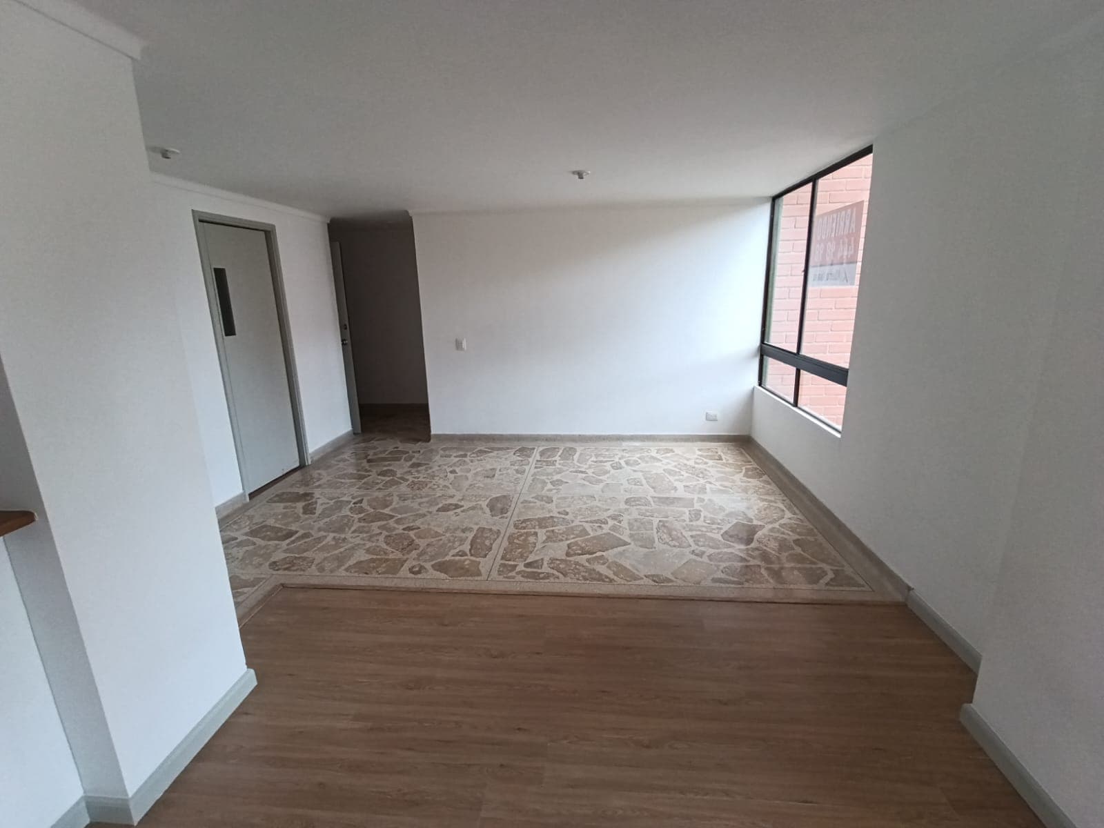 Apartamento en arriendo en Laureles, Medellín — foto 1 de 20