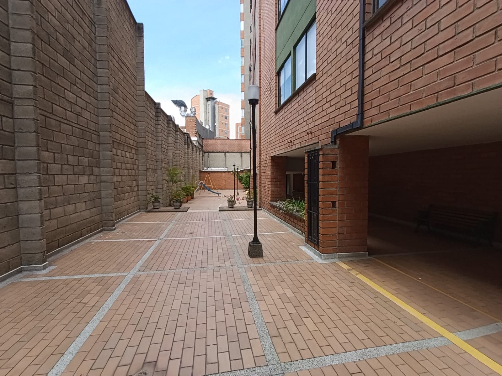 Apartamento en arriendo en Laureles, Medellín — foto 5 de 20