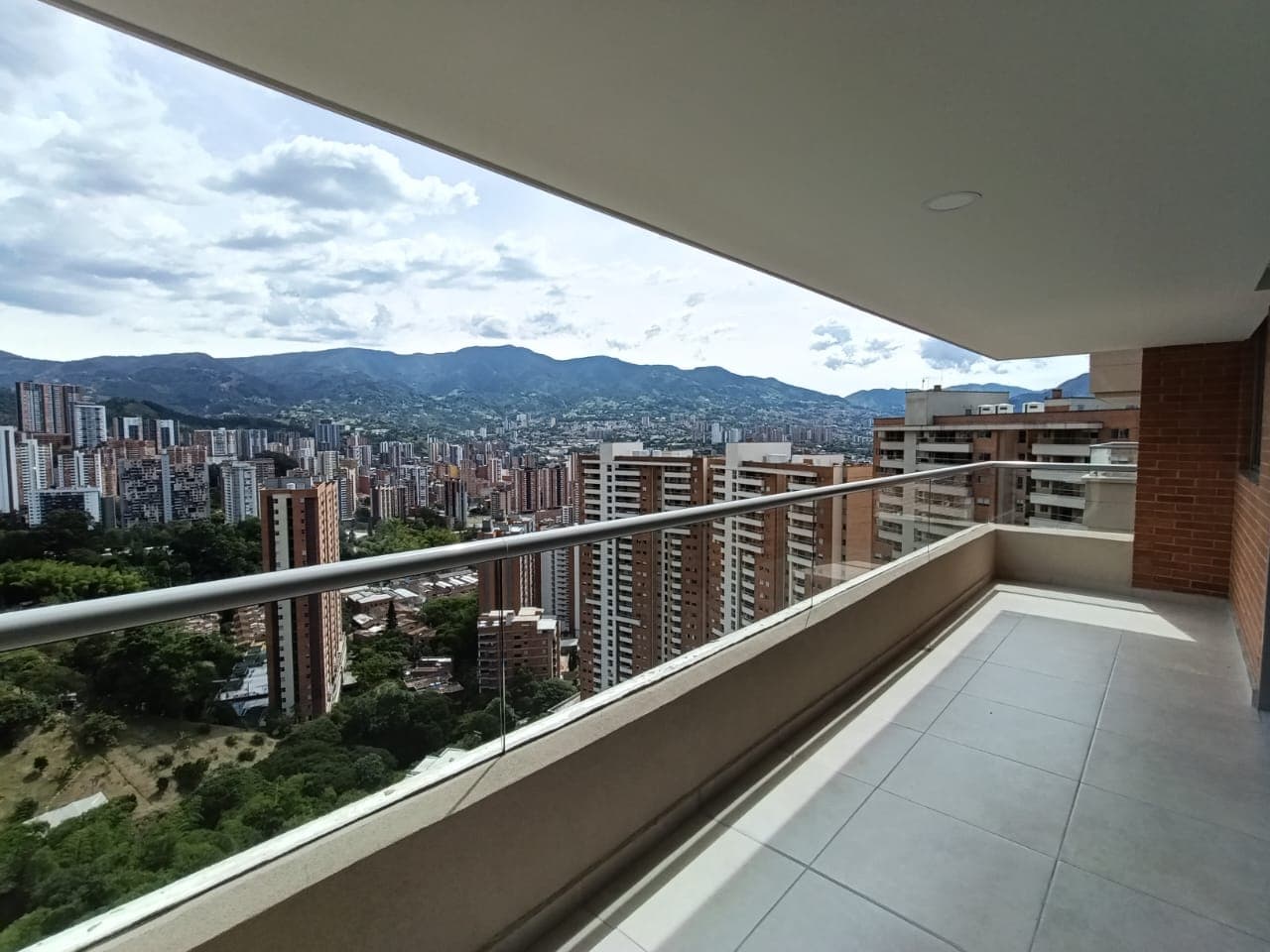 Apartamento en arriendo en La Florida, Sabaneta — foto 1 de 20