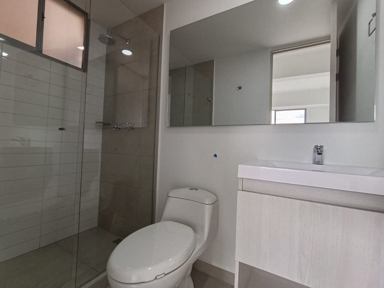 Apartamento en arriendo en La Florida, Sabaneta — foto 2 de 20