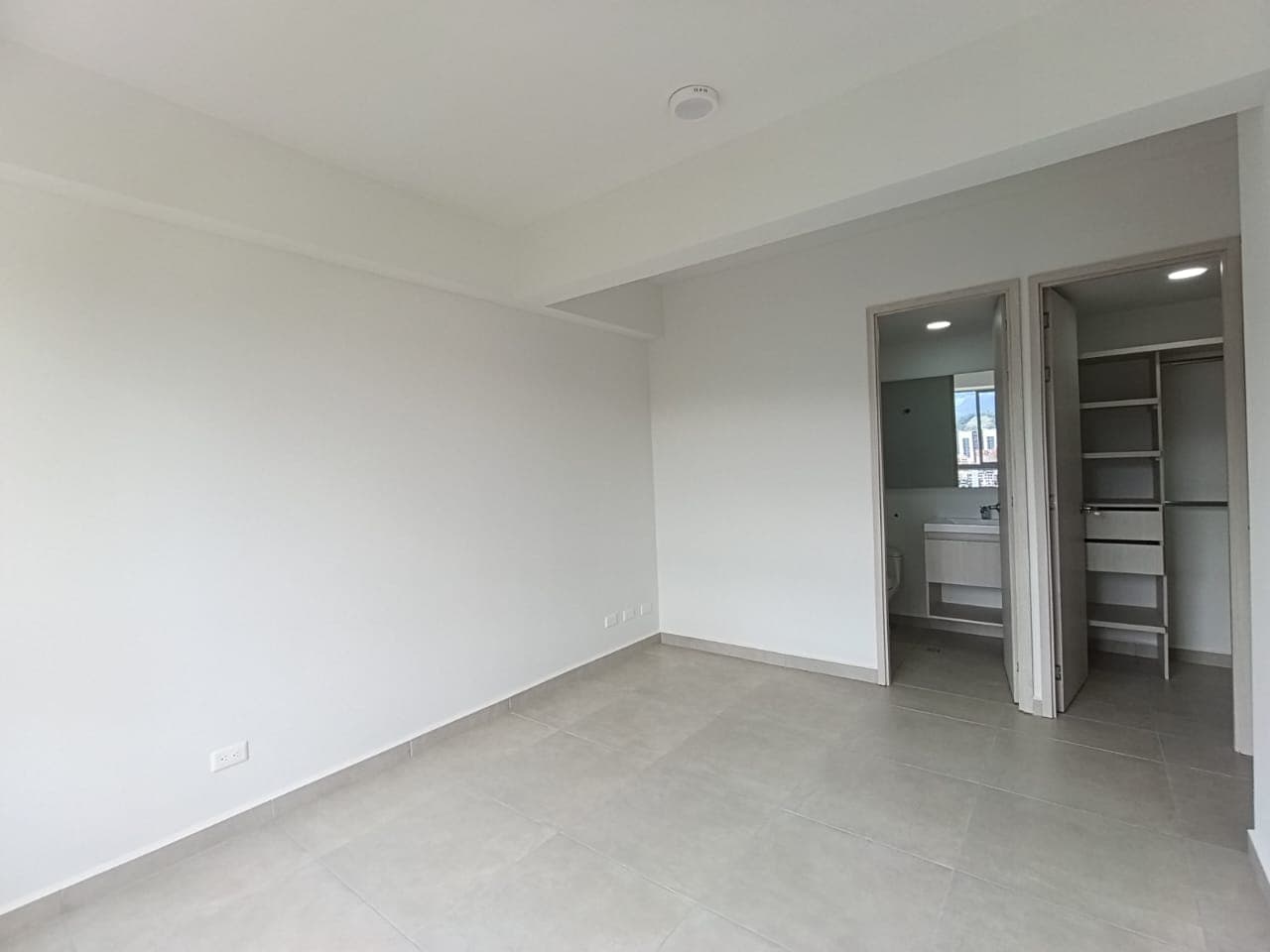Apartamento en arriendo en La Florida, Sabaneta — foto 5 de 20