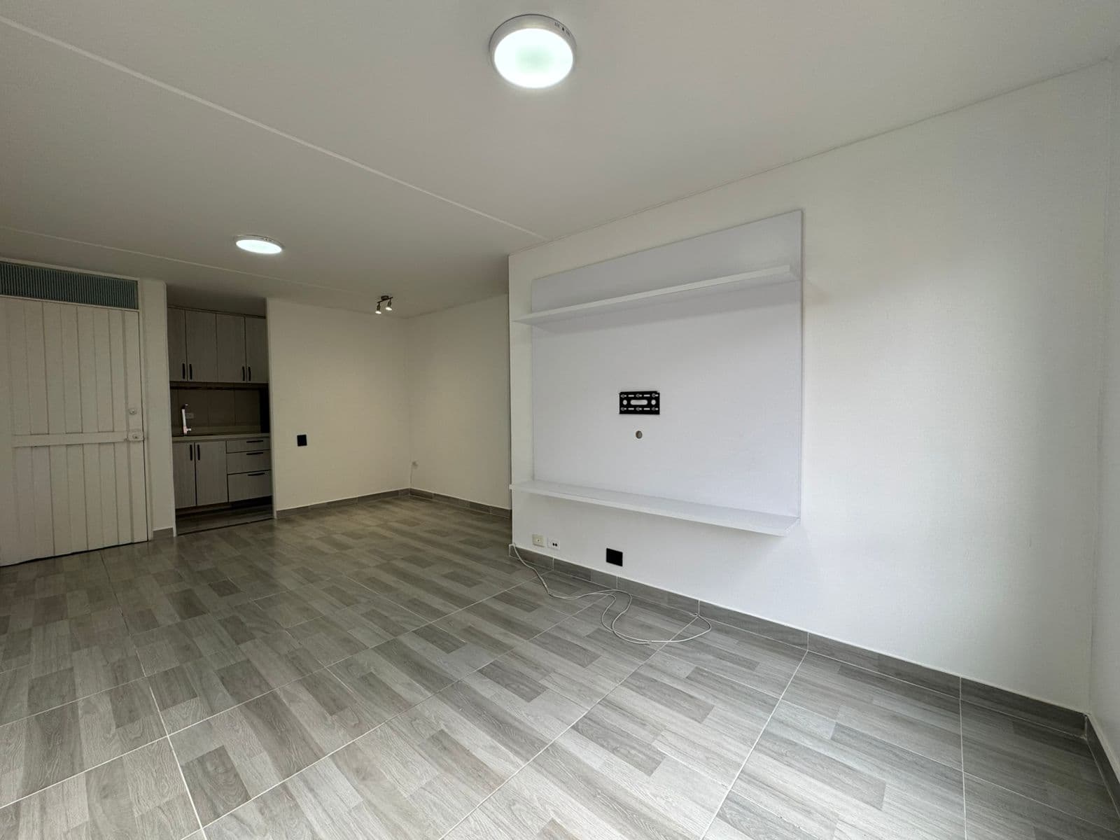 Apartamento en arriendo en Hayuelos, Fontibon, Bogotá, D.c. — foto 2 de 14