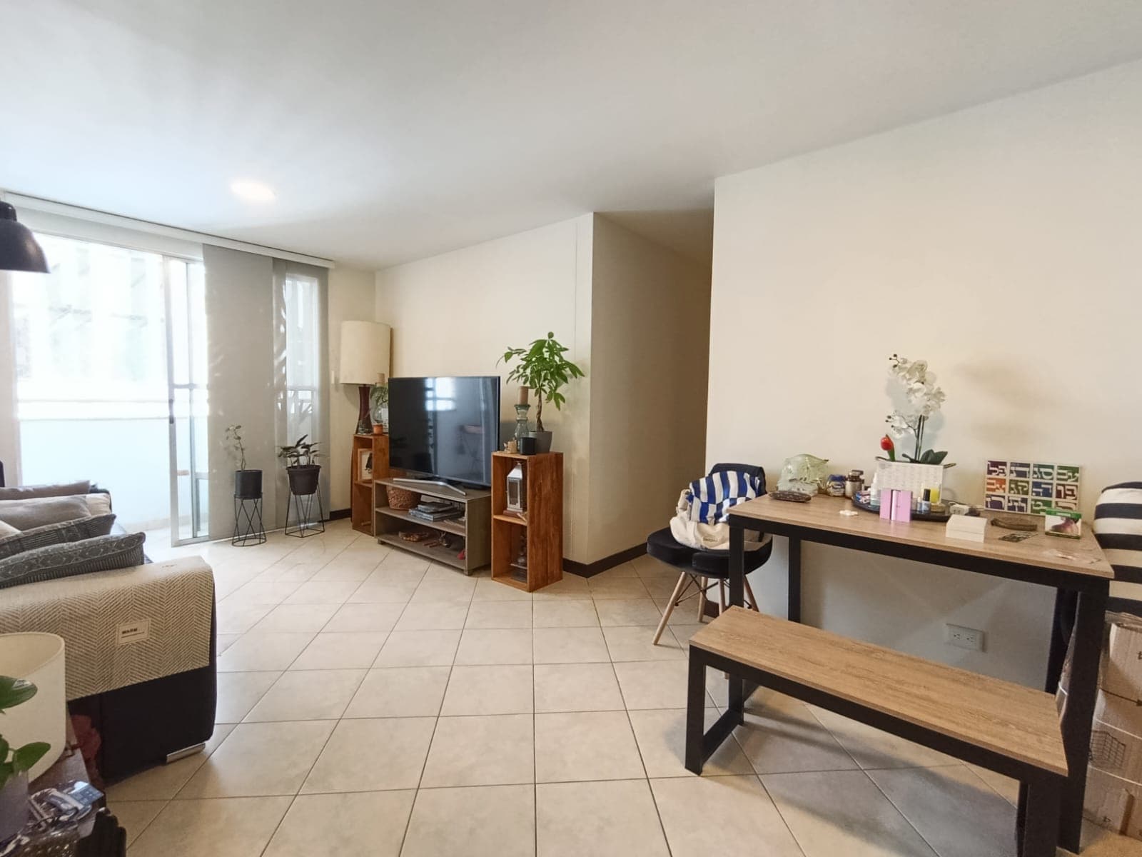 Apartamento en arriendo en Ciudad Del Rio, El Poblado, Medellín — foto 1 de 15
