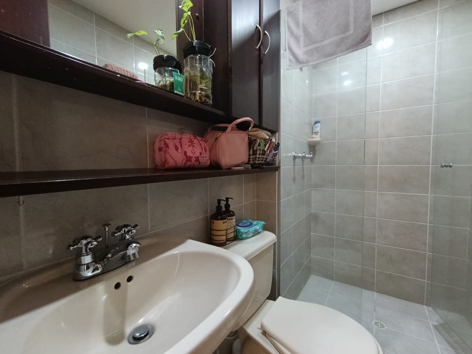 Apartamento en arriendo en Ciudad Del Rio, El Poblado, Medellín — foto 3 de 15