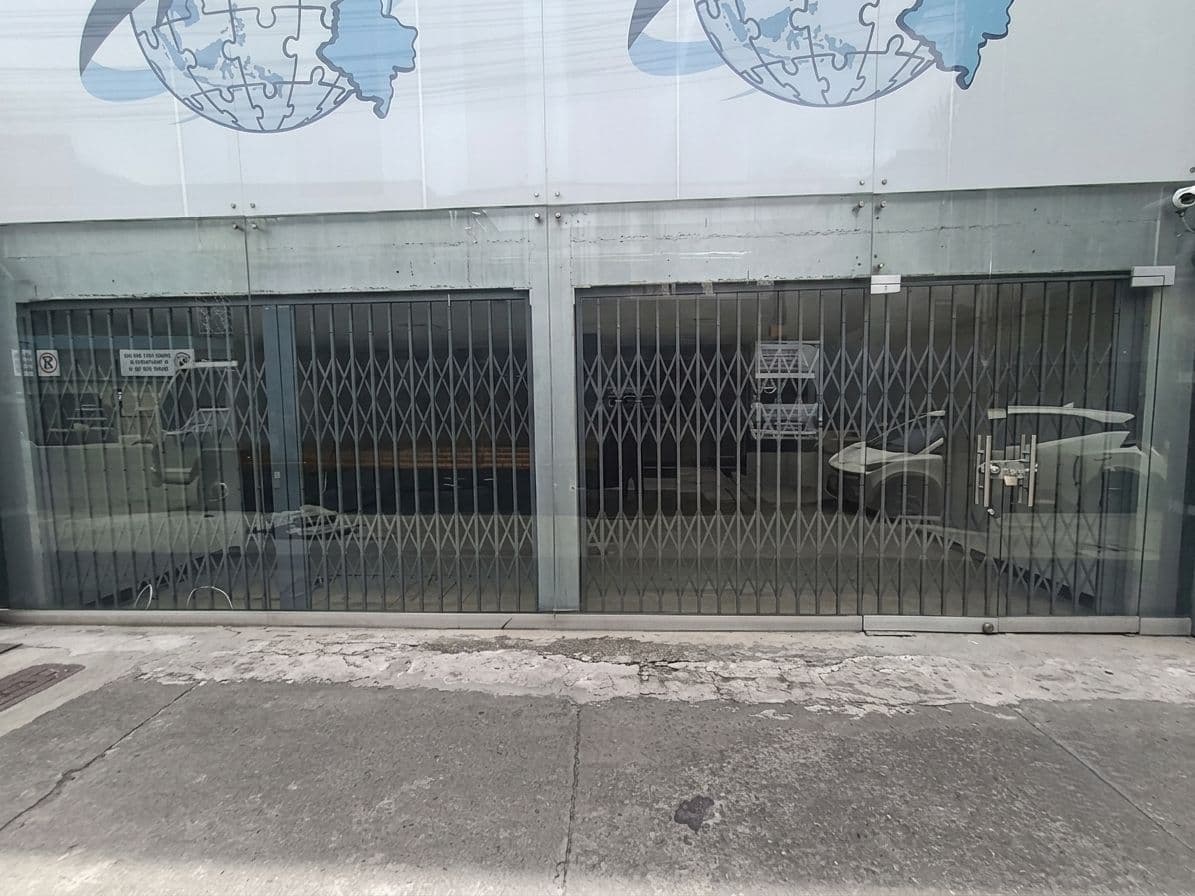 Local en arriendo en El Chagualo, Centro, Medellín — foto 1 de 10
