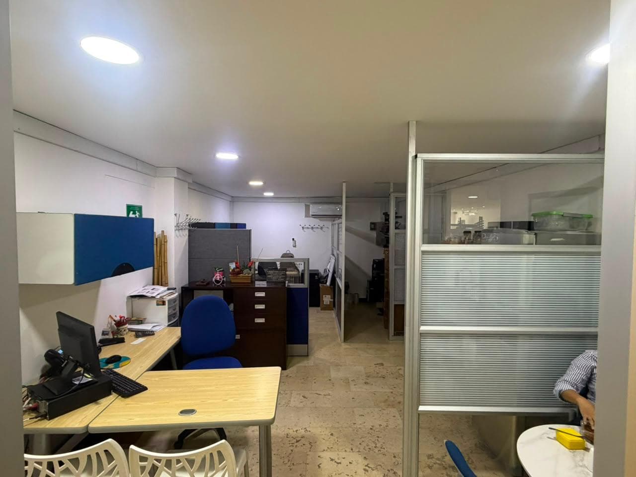 Local en arriendo en El Chagualo, Centro, Medellín — foto 3 de 10