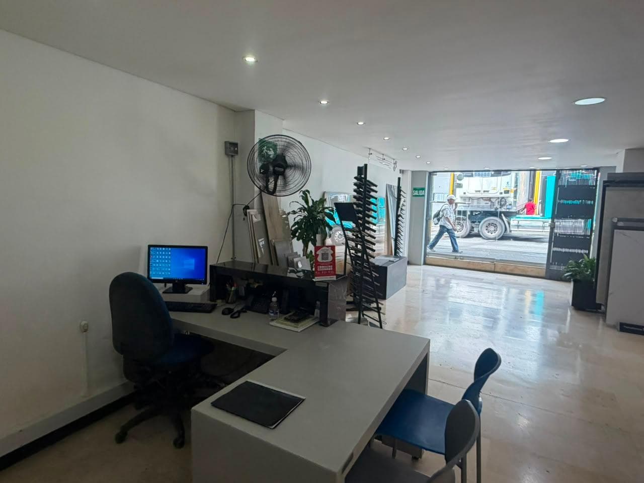 Local en arriendo en El Chagualo, Centro, Medellín — foto 5 de 10