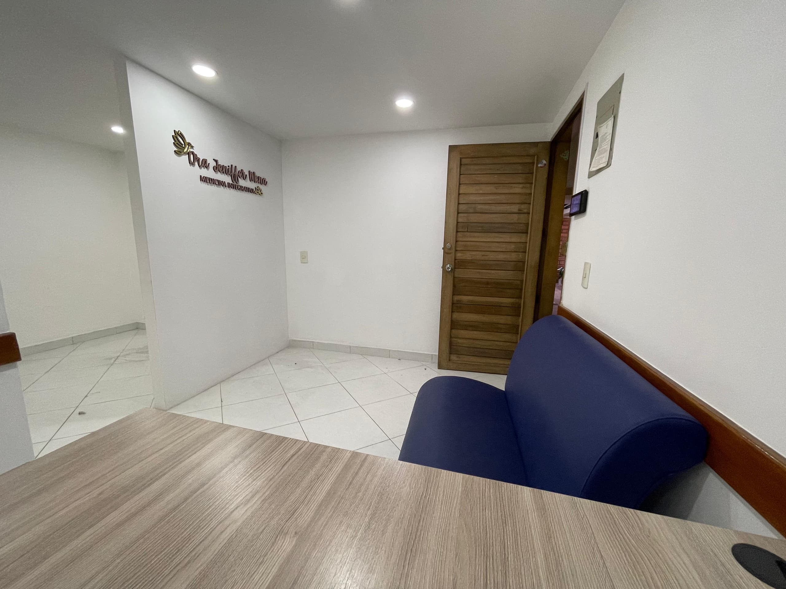 Consultorio en arriendo en La Candelaria, Centro, Medellín — foto 2 de 13