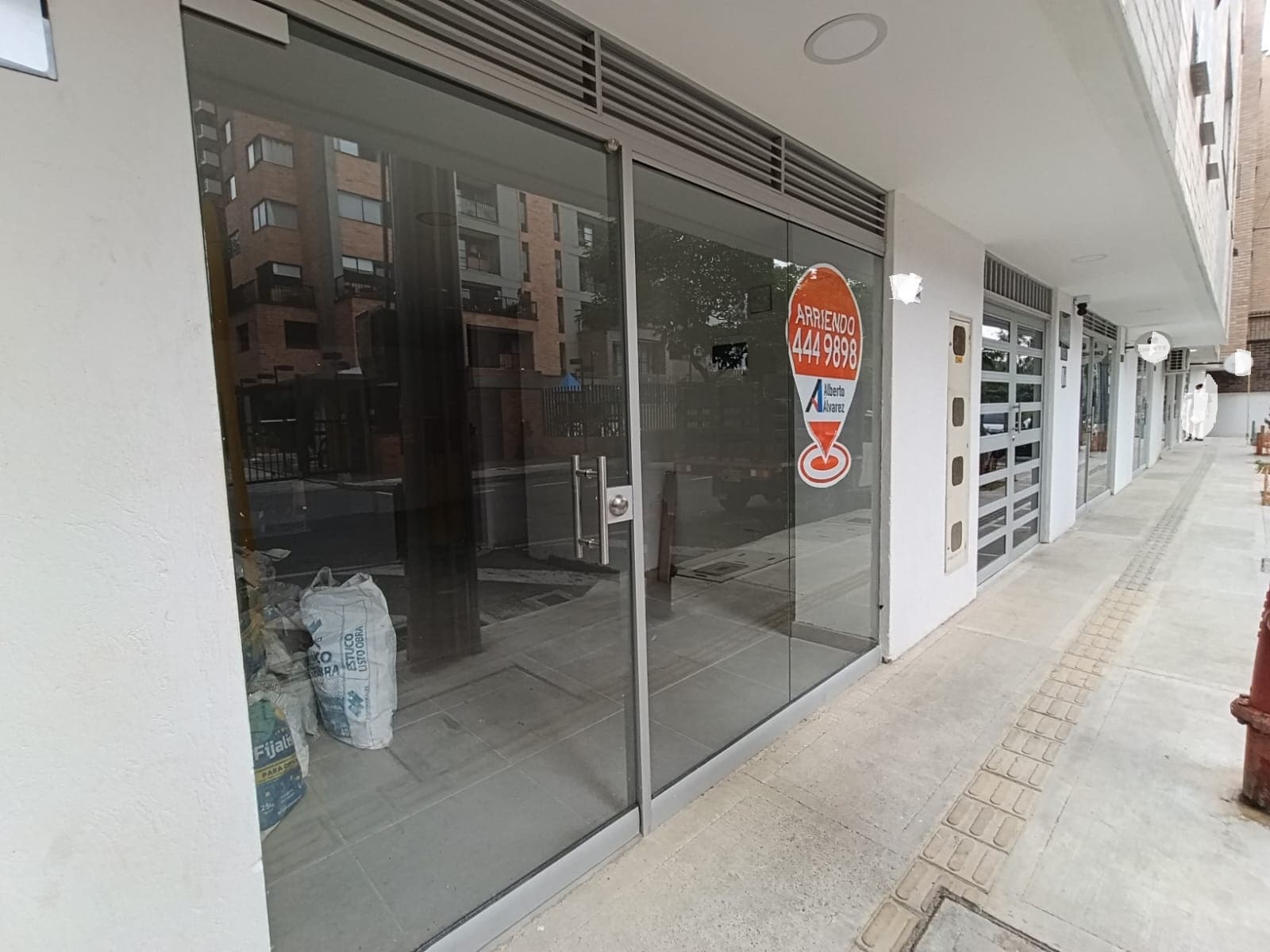 Local en arriendo en Suramérica, Itagui — foto 1 de 10