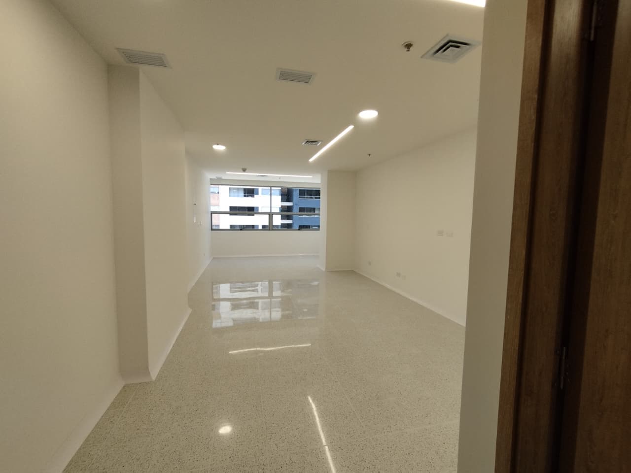 Consultorio en arriendo en Ciudad Del Rio, El Poblado, Medellín — foto 4 de 9