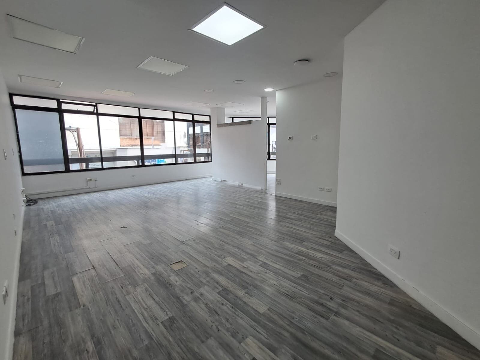 Oficina en arriendo en Centro, Pereira — foto 1 de 8