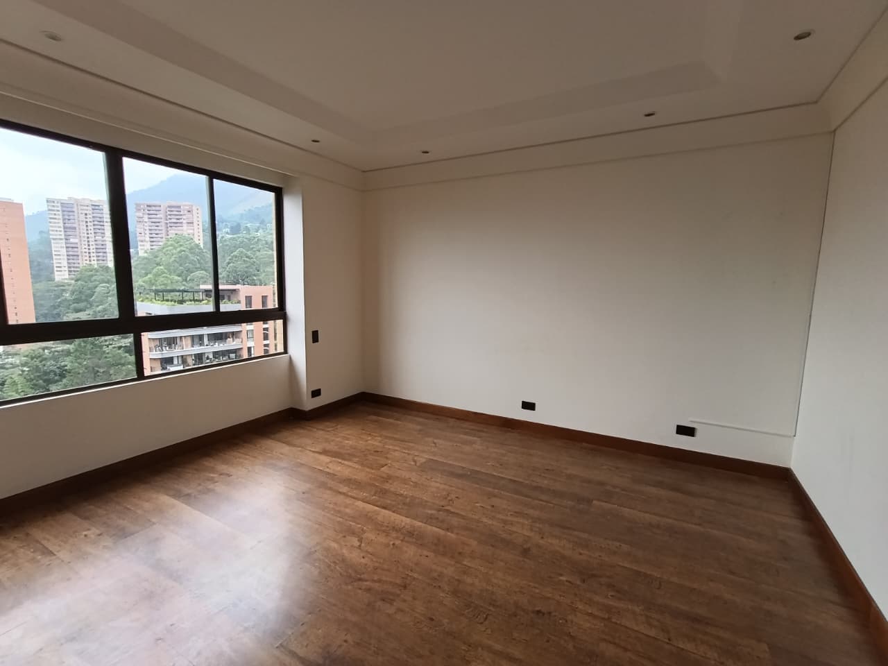 Apartamento en arriendo en El Tesoro, El Poblado, Medellín — foto 2 de 20