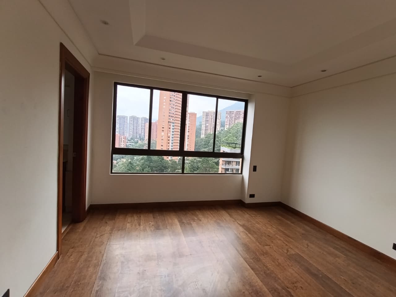 Apartamento en arriendo en El Tesoro, El Poblado, Medellín — foto 3 de 20
