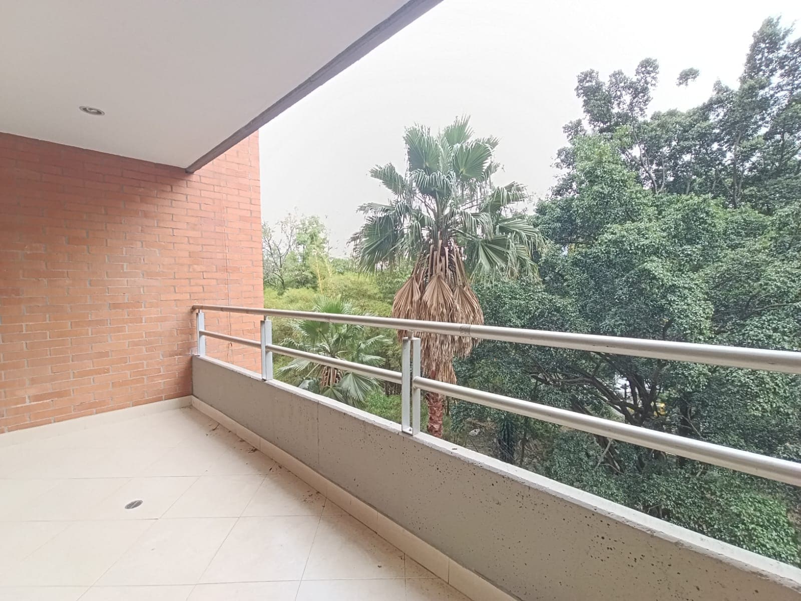 Apartamento en arriendo en Patio Bonito, El Poblado, Medellín — foto 1 de 12