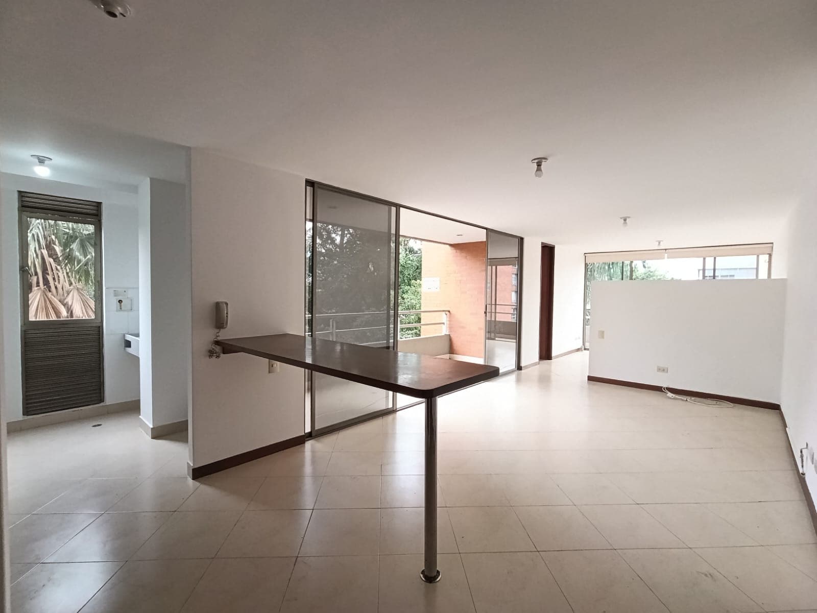 Apartamento en arriendo en Patio Bonito, El Poblado, Medellín — foto 2 de 12