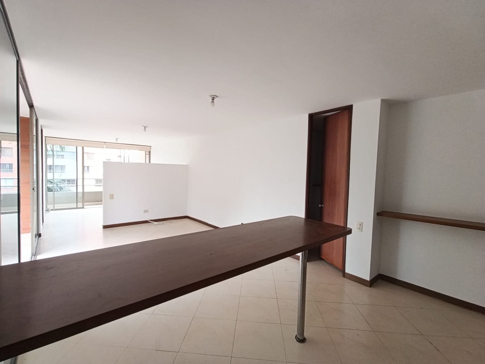 Apartamento en arriendo en Patio Bonito, El Poblado, Medellín — foto 3 de 12