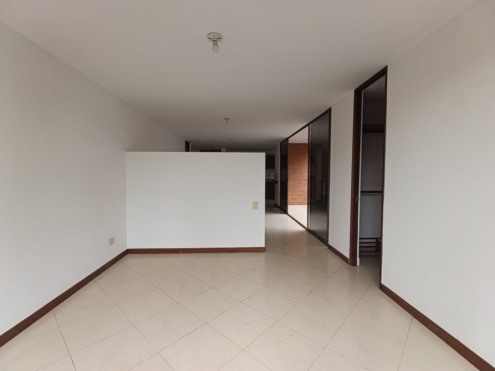 Apartamento en arriendo en Patio Bonito, El Poblado, Medellín — foto 5 de 12