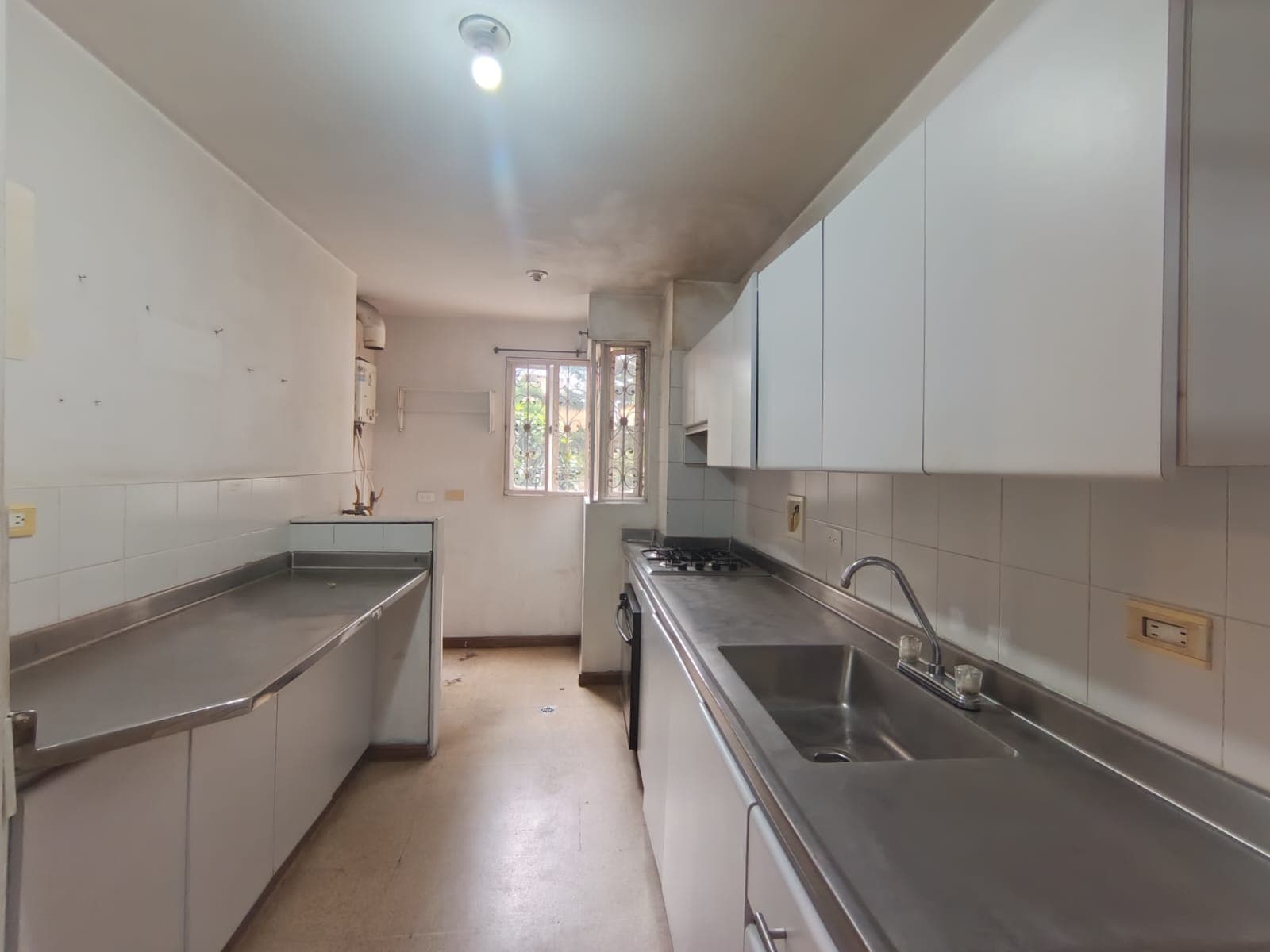 Apartamento en arriendo en Laureles, Medellín — foto 4 de 17
