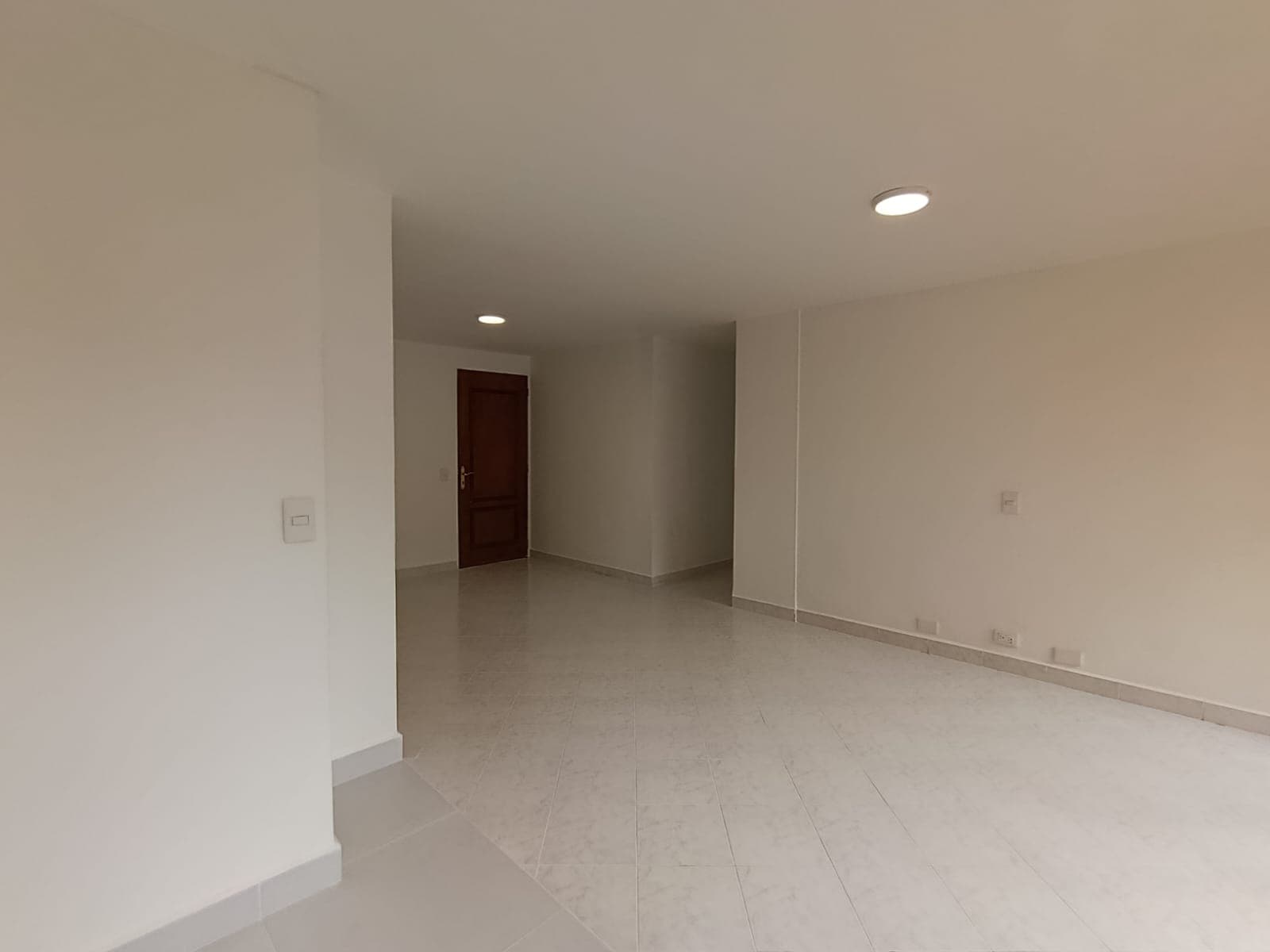 Apartamento en arriendo en San Lucas, El Poblado, Medellín — foto 2 de 14