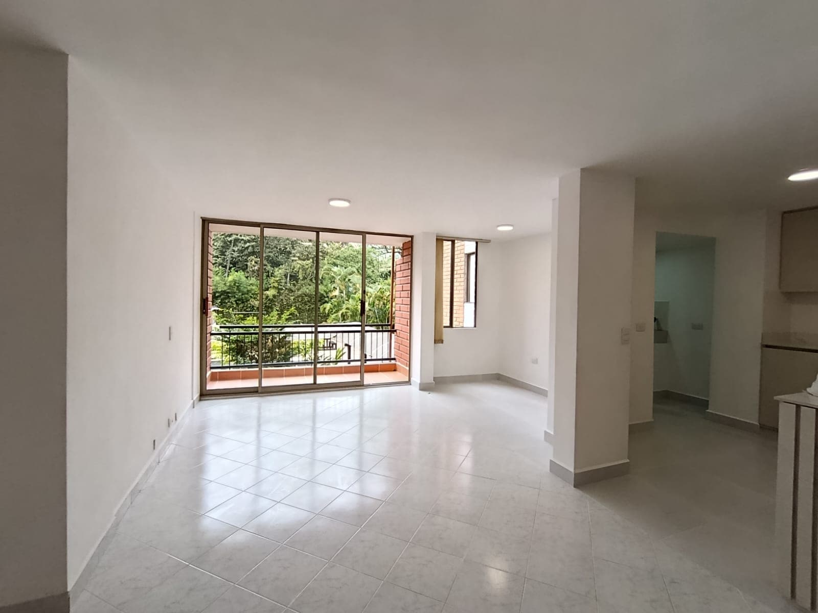 Apartamento en arriendo en San Lucas, El Poblado, Medellín — foto 3 de 14