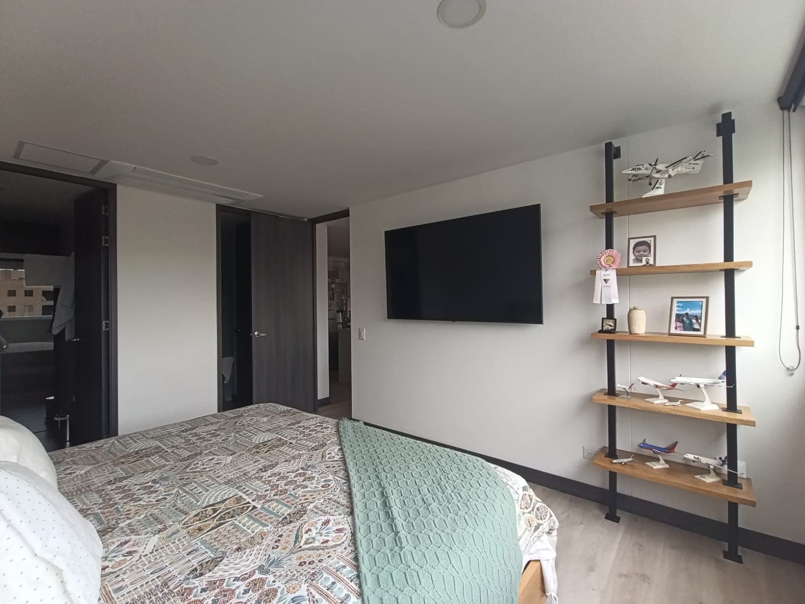 Apartamento en arriendo en Ciudad Del Rio, El Poblado, Medellín — foto 5 de 14