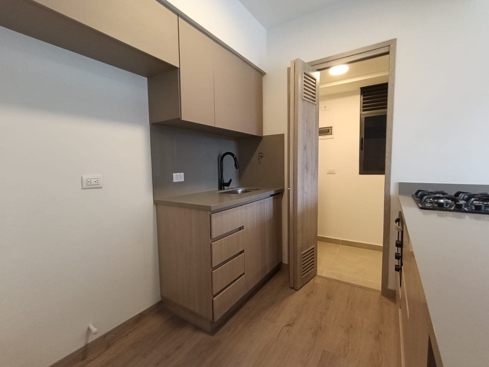 Apartamento en arriendo en Ciudad Del Rio, El Poblado, Medellín — foto 5 de 20
