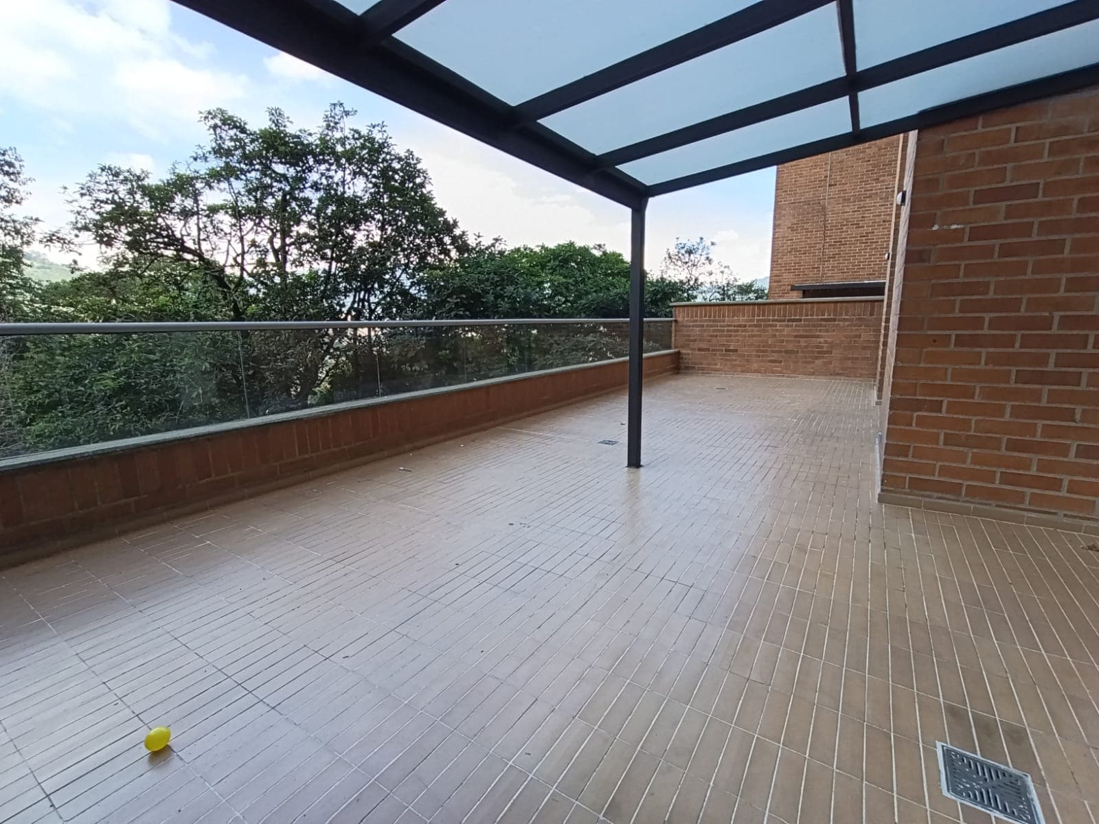 Apartamento en arriendo en Loma De Las Brujas, Envigado — foto 1 de 15
