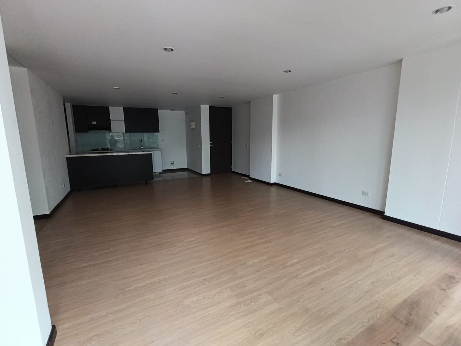 Apartamento en arriendo en Loma De Las Brujas, Envigado — foto 2 de 15