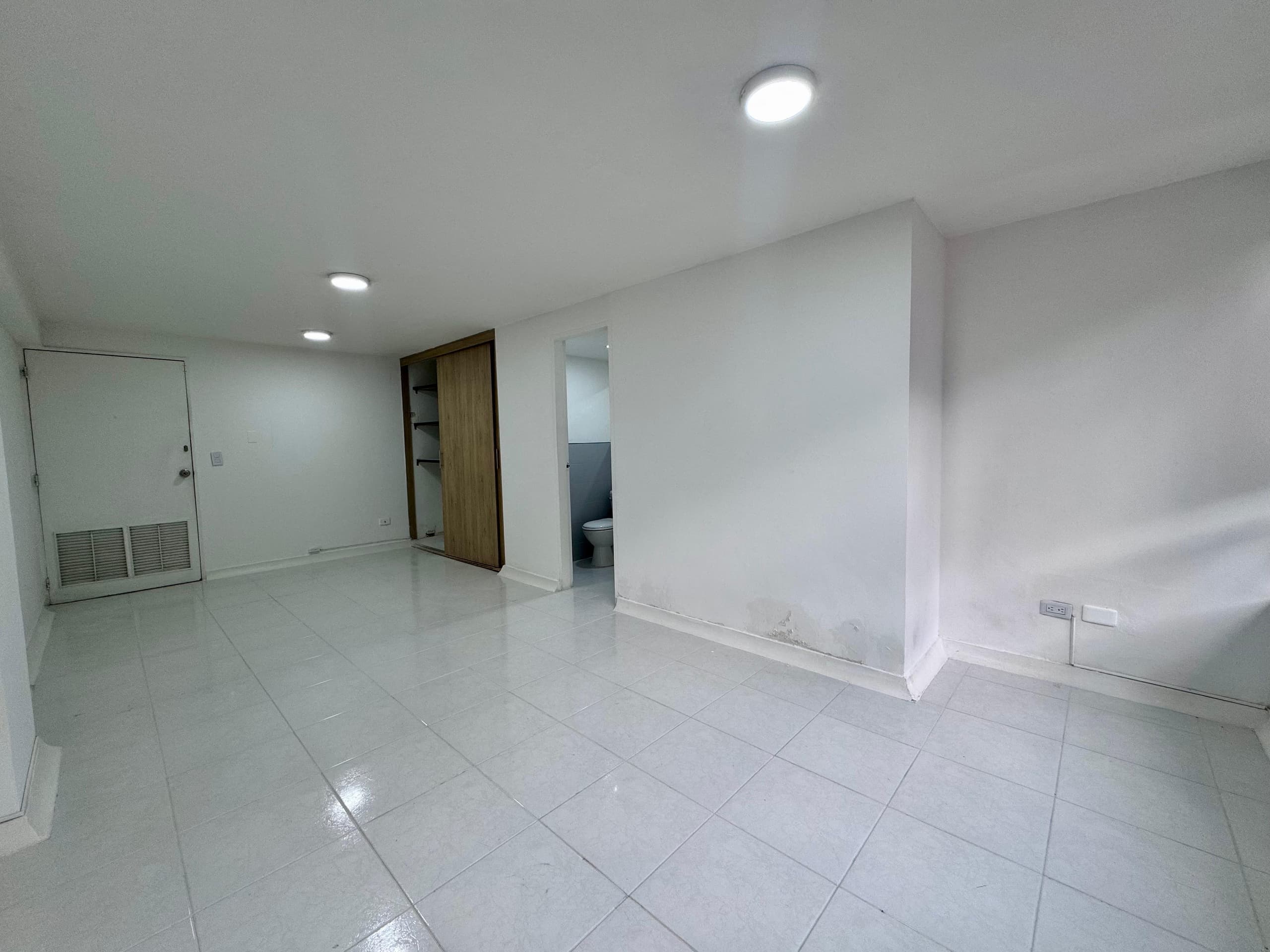 Oficina en arriendo en La Mota, Belen, Medellín — foto 3 de 8