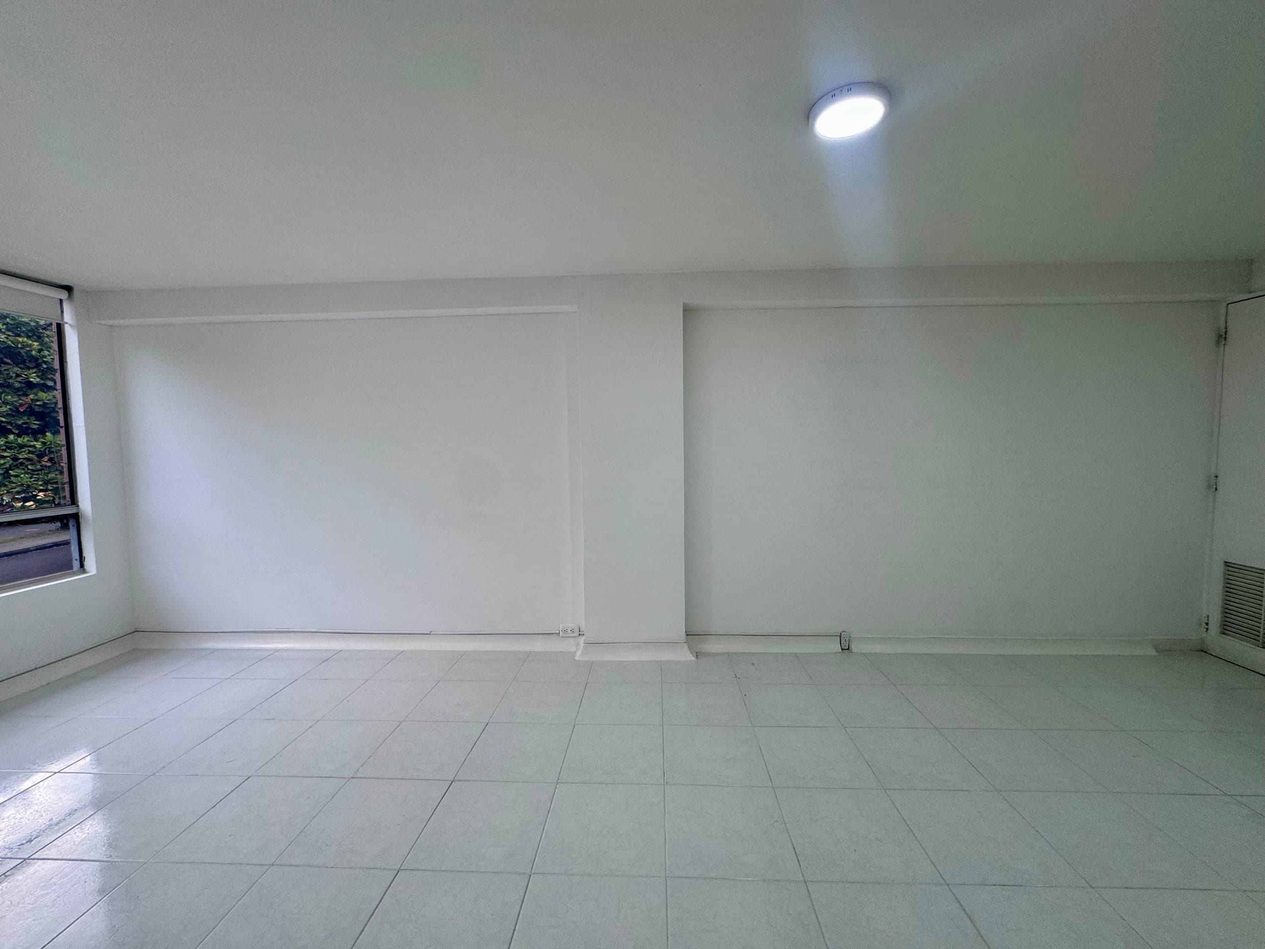 Oficina en arriendo en La Mota, Belen, Medellín — foto 5 de 8