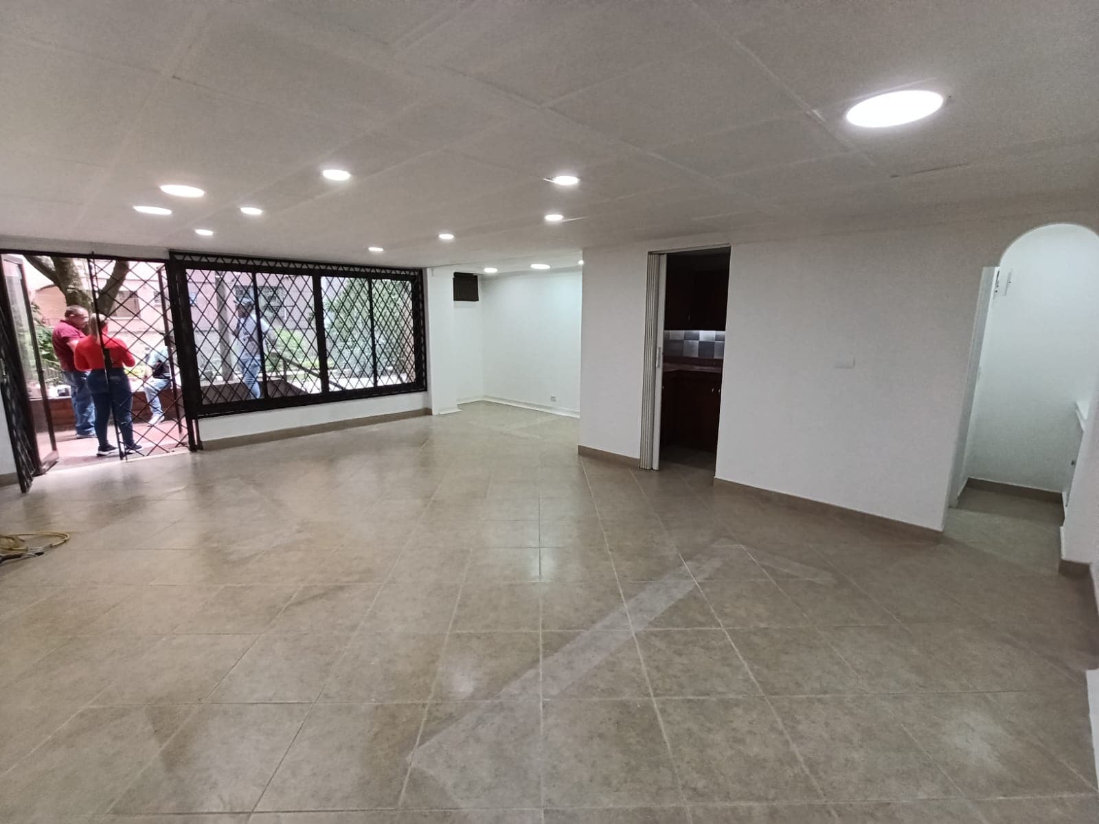 Local en arriendo en Laureles, Medellín — foto 5 de 14