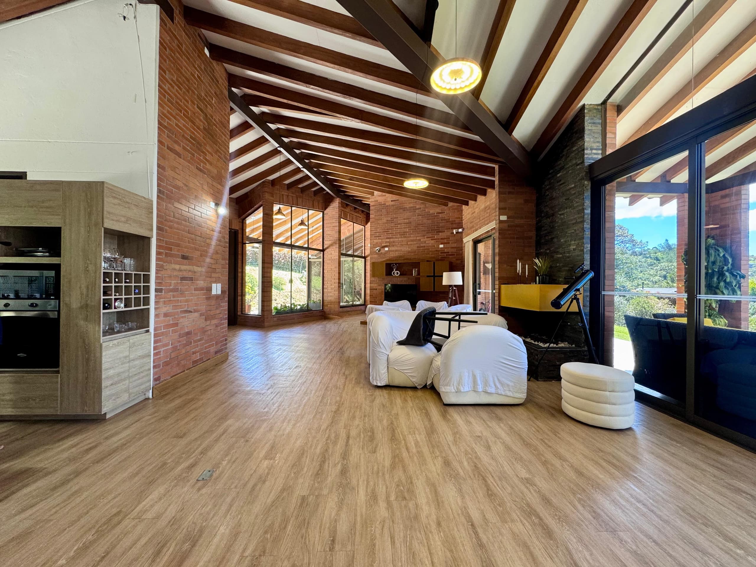 Casa Campestre en arriendo en Loma Del Escobero, Envigado — foto 3 de 20