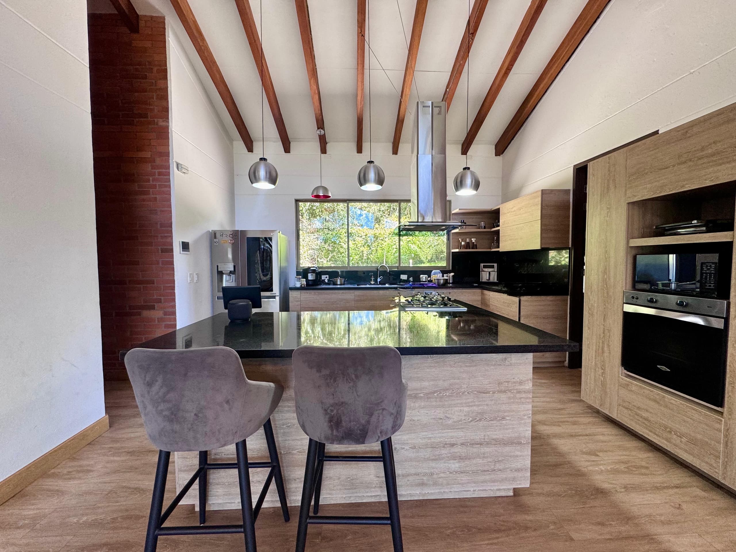 Casa Campestre en arriendo en Loma Del Escobero, Envigado — foto 4 de 20