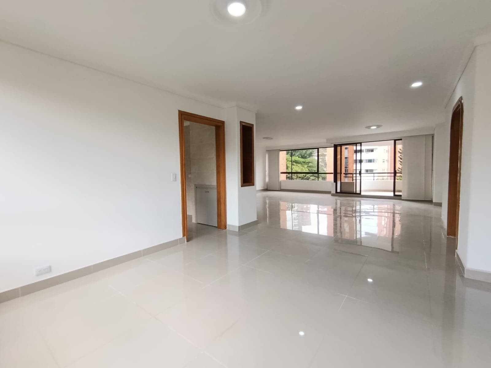 Apartamento en arriendo en Milla De Oro, El Poblado, Medellín — foto 4 de 20