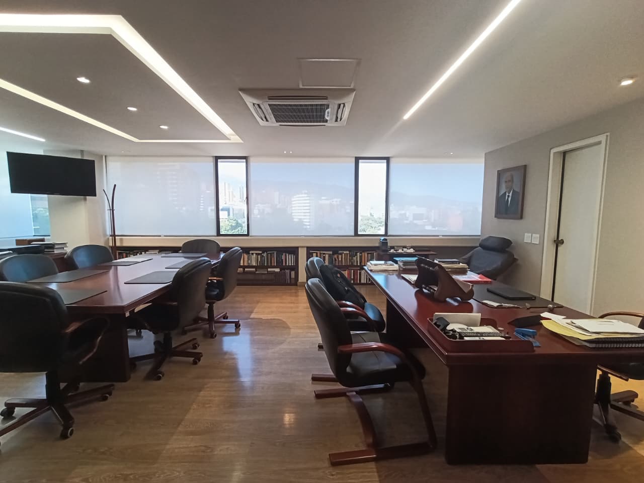 Oficina en arriendo en Castropol, El Poblado, Medellín — foto 2 de 13