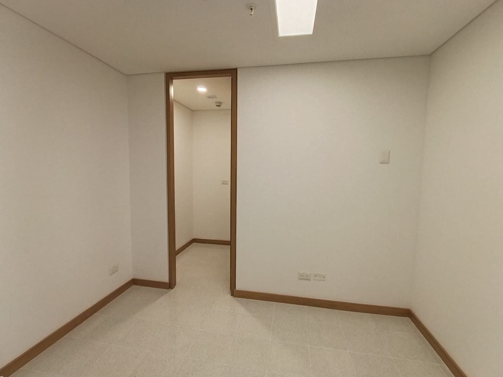 Consultorio en arriendo en Los Pinos, La America, Medellín — foto 3 de 15