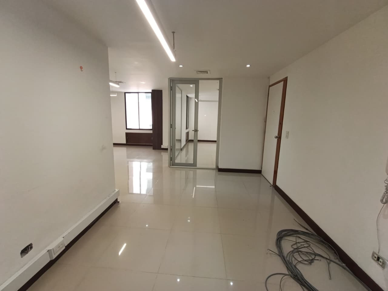 Oficina en arriendo en Milla De Oro, El Poblado, Medellín — foto 2 de 12
