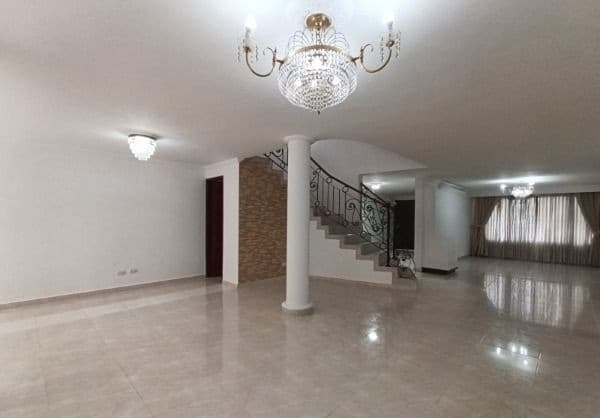 Casa Comercial en arriendo en La Palma, Belen, Medellín — foto 1 de 20