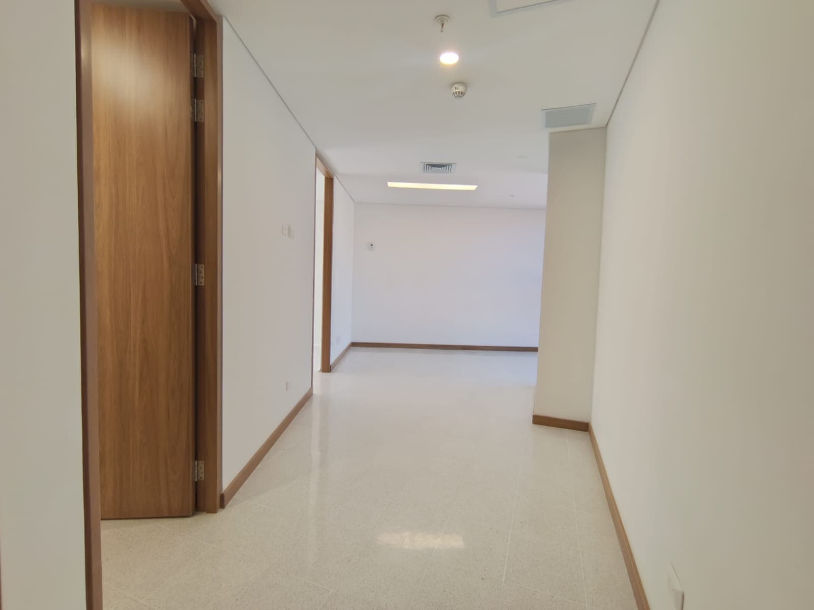 Consultorio en arriendo en El Velódromo, Laureles, Medellín — foto 1 de 11