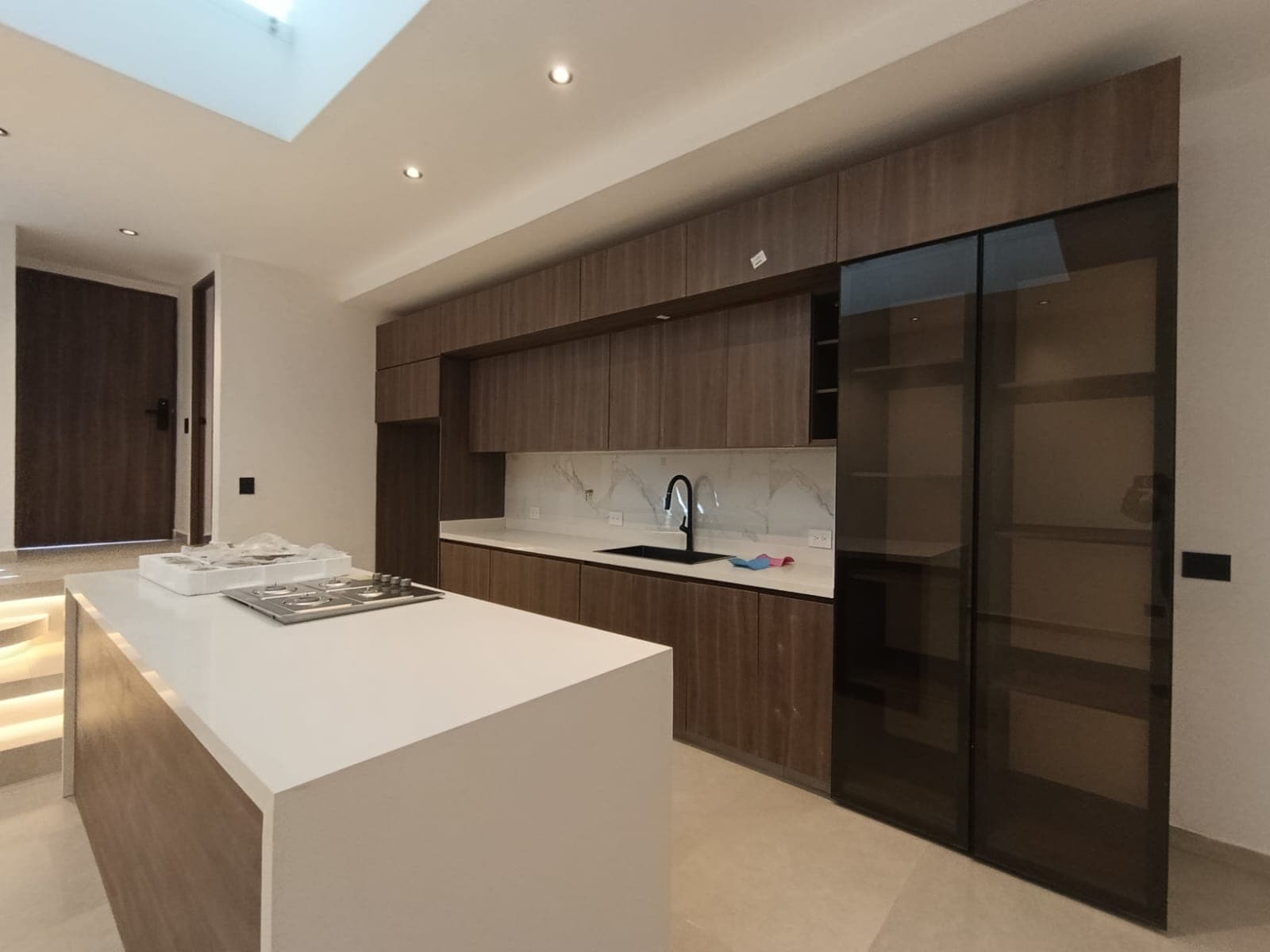 Casa Vivienda en arriendo en El Tesoro, El Poblado, Medellín — foto 2 de 16