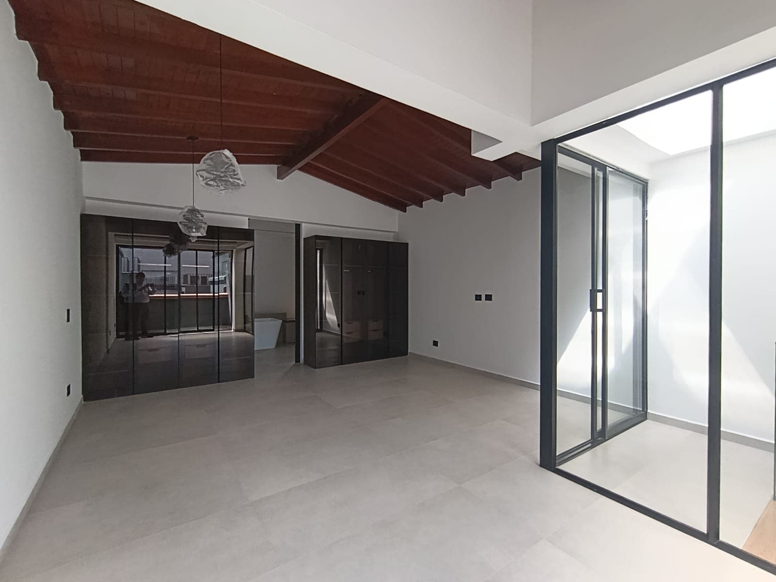 Casa Vivienda en arriendo en El Tesoro, El Poblado, Medellín — foto 5 de 16