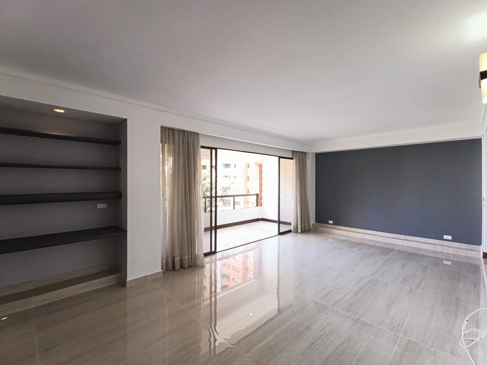 Apartamento en arriendo en Loma De Los Parra, El Poblado, Medellín — foto 2 de 20