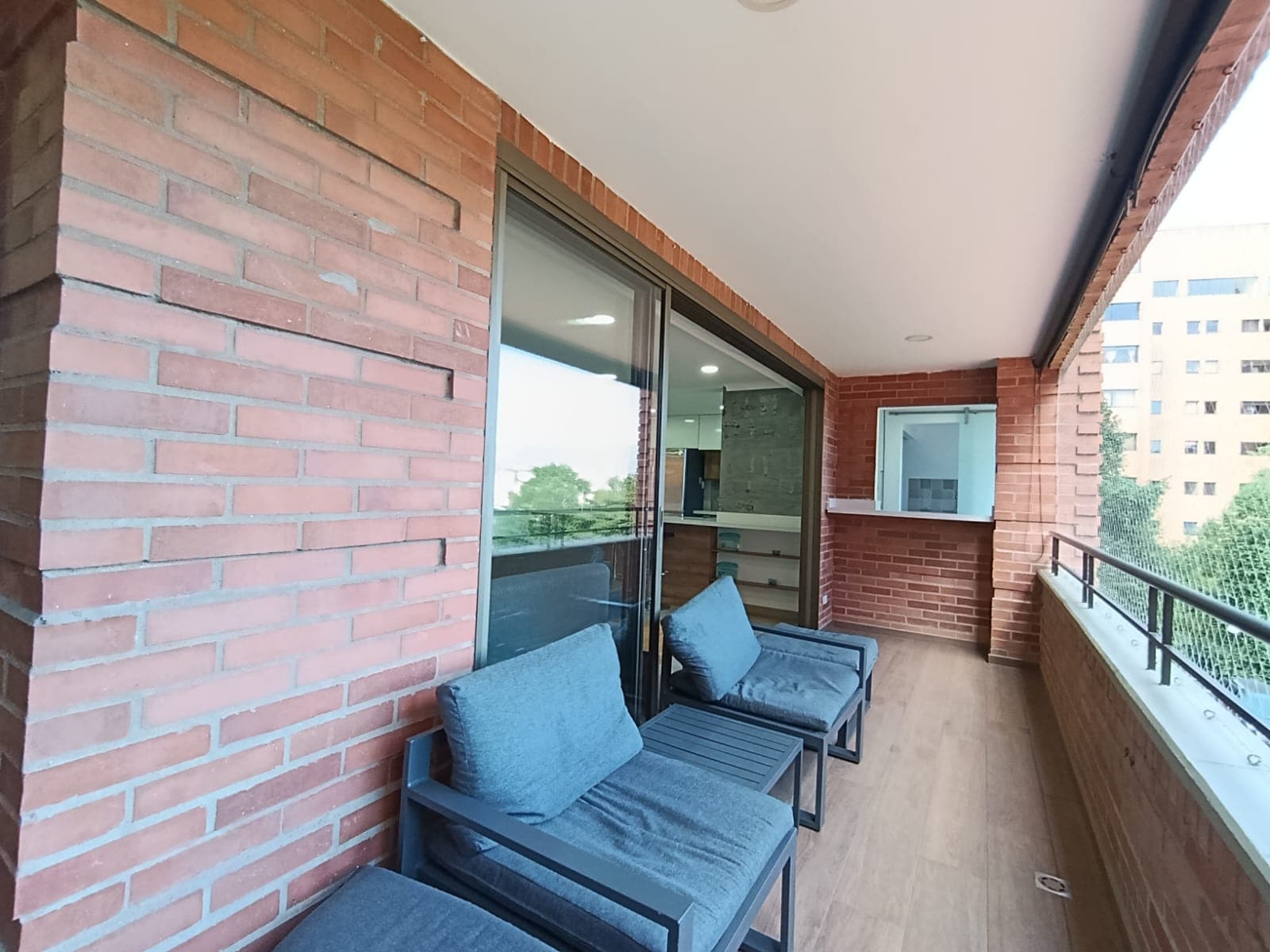 Apartamento en arriendo en El Tesoro, El Poblado, Medellín — foto 2 de 19