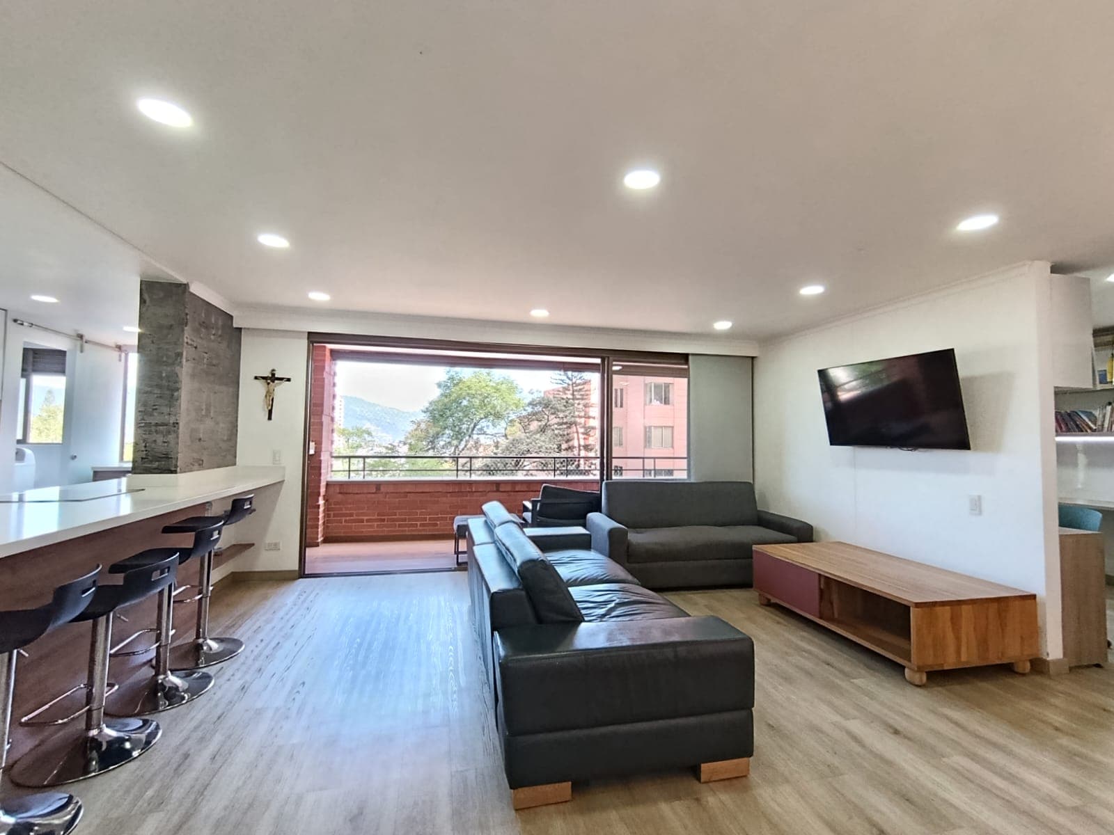 Apartamento en arriendo en El Tesoro, El Poblado, Medellín — foto 5 de 19