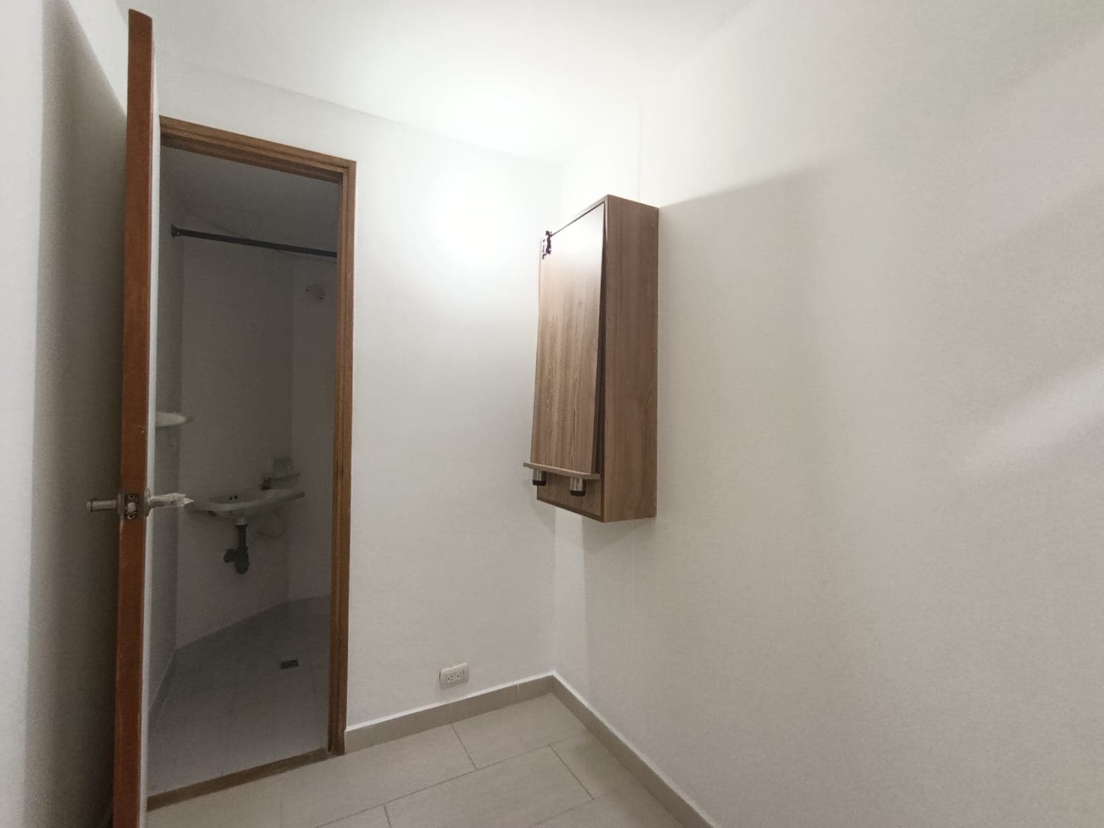 Apartamento en arriendo en Castropol, El Poblado, Medellín — foto 4 de 19