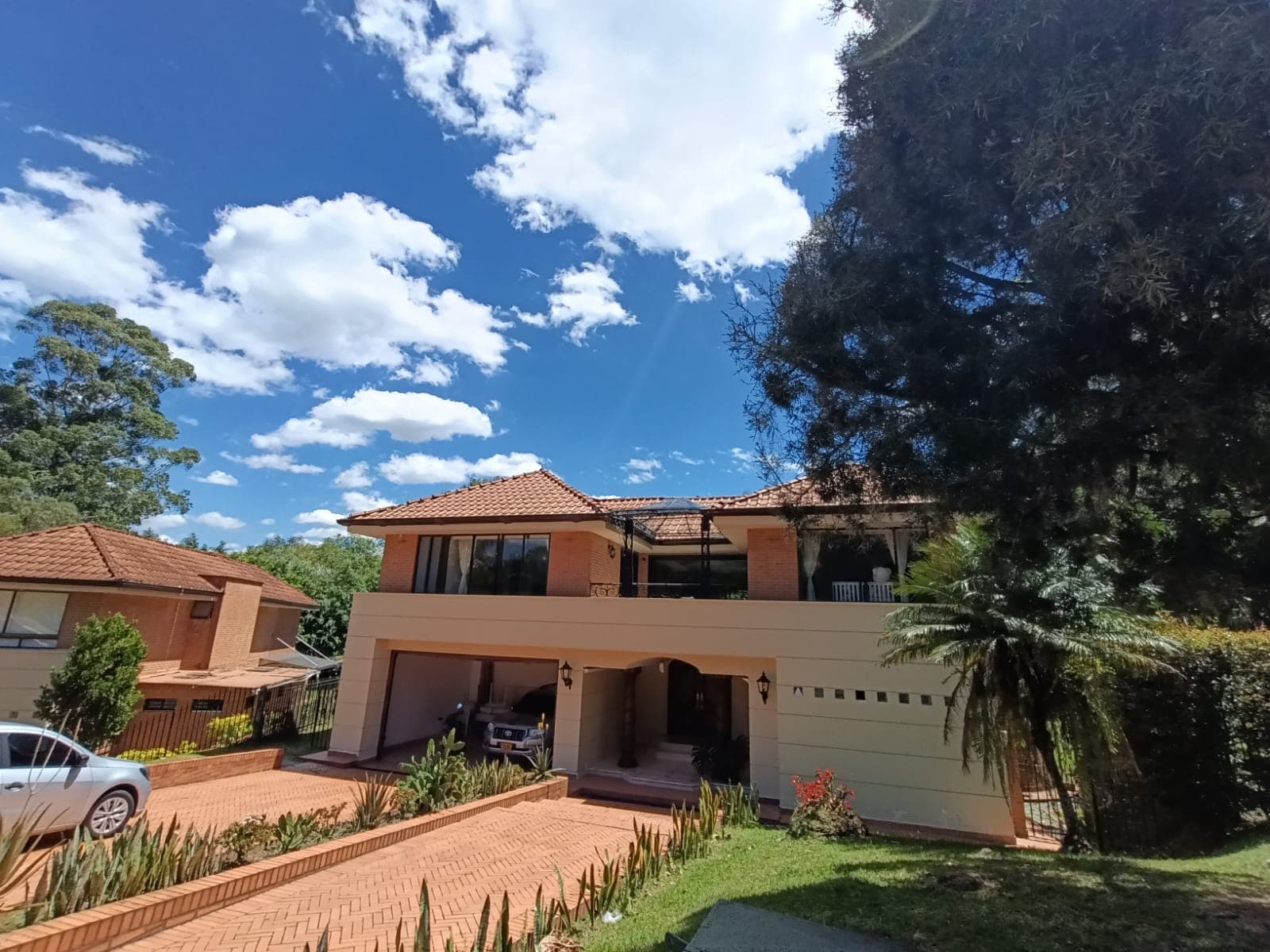 Casa Vivienda en arriendo en Los Balsos, El Poblado, Medellín — foto 3 de 20