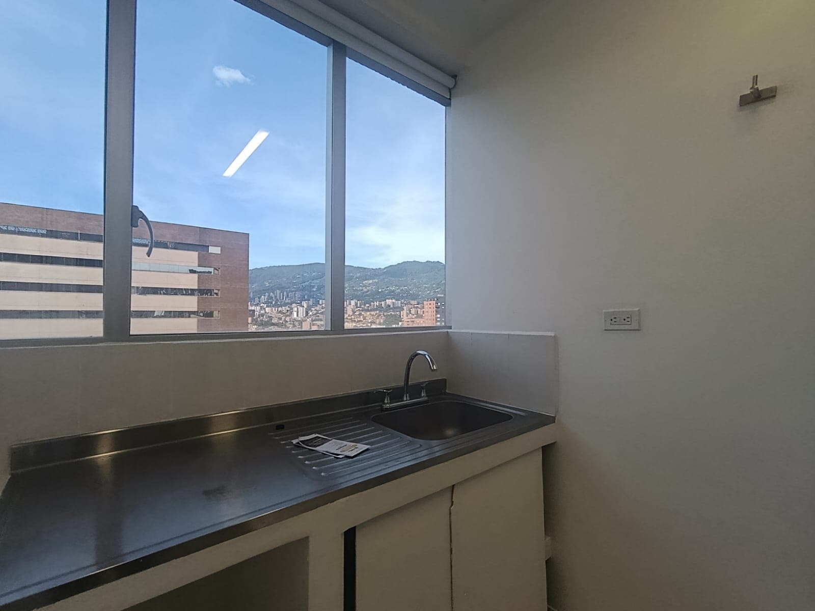 Consultorio en arriendo en Mayorca, Sabaneta — foto 2 de 11
